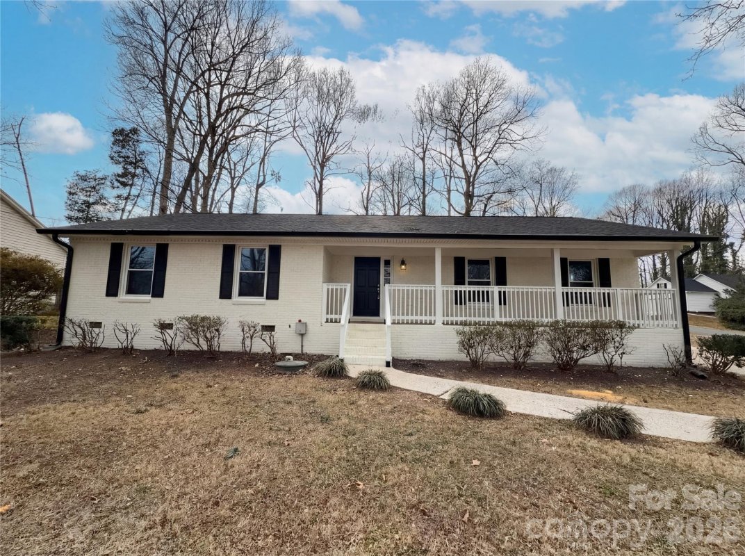 3695 Lake Shore Road