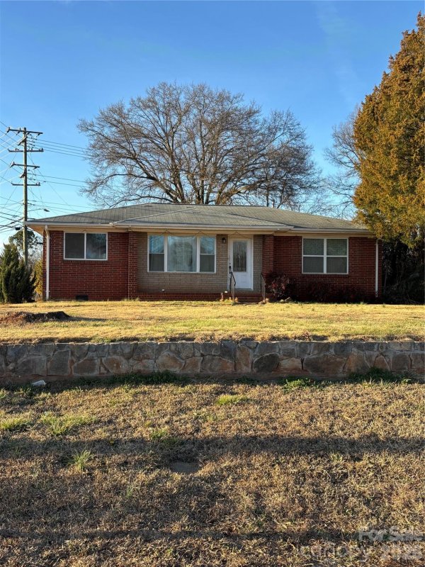 2709 Whittier Place