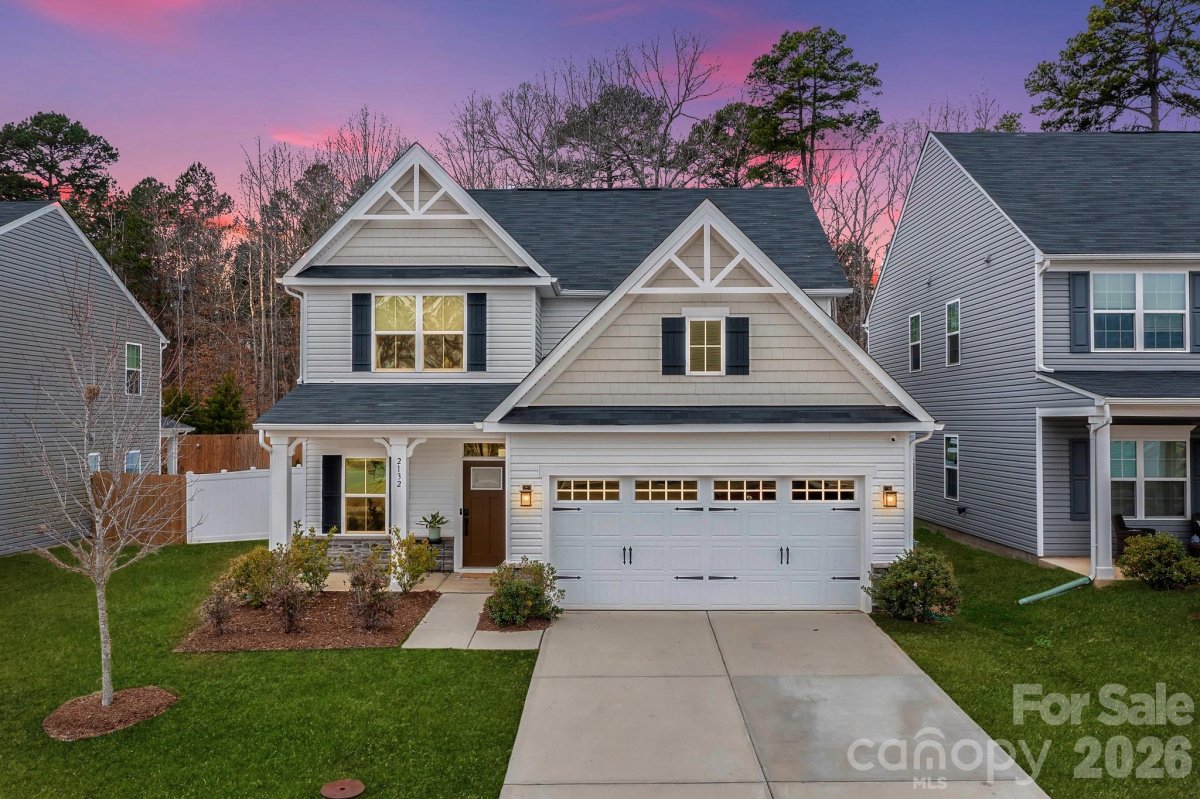 2132 Lenswood Court