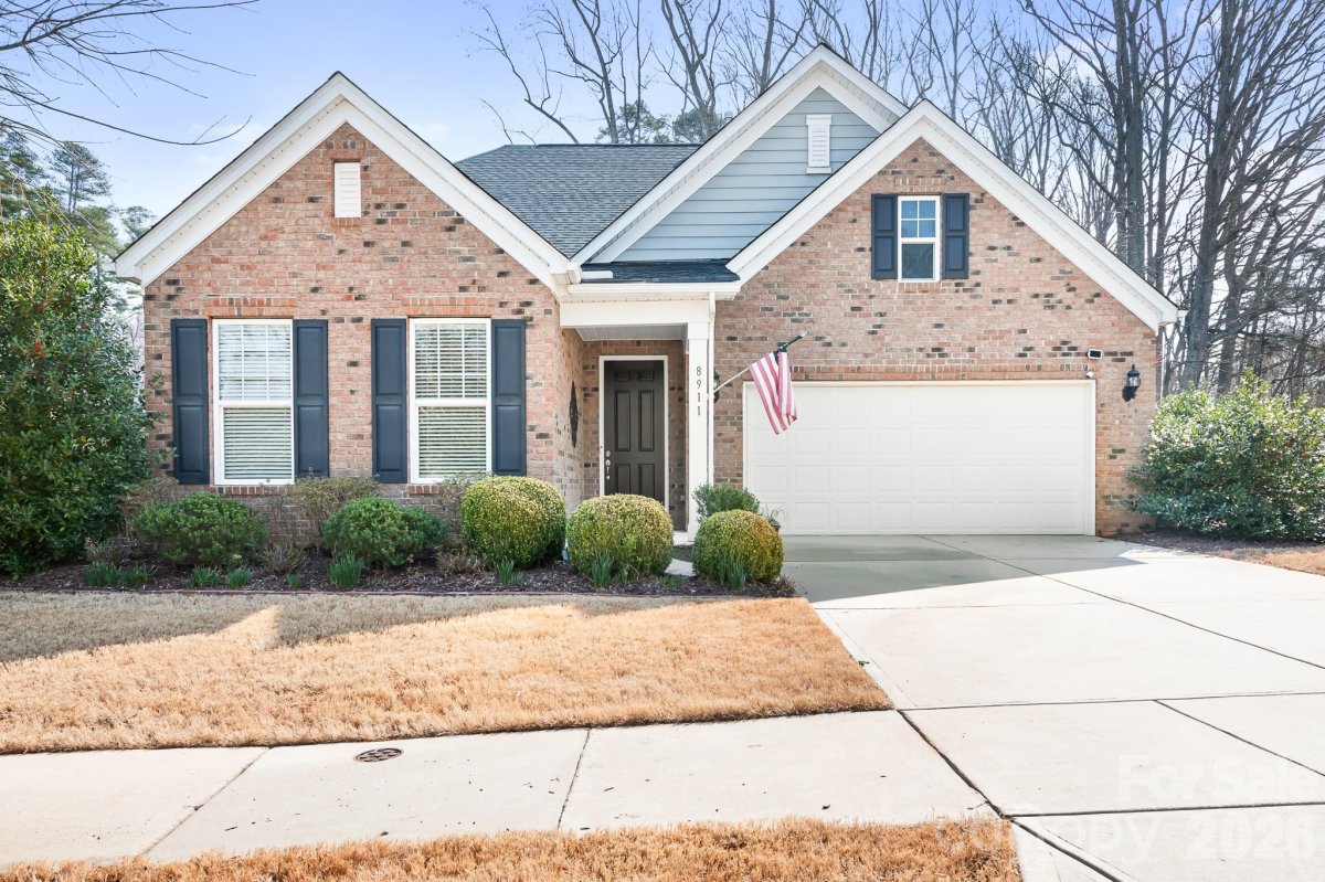 8911 Bur Lane