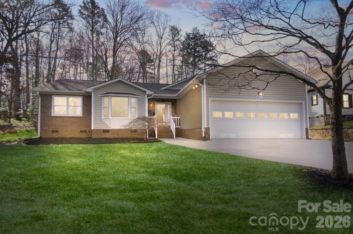 4437 Lake Shore Road