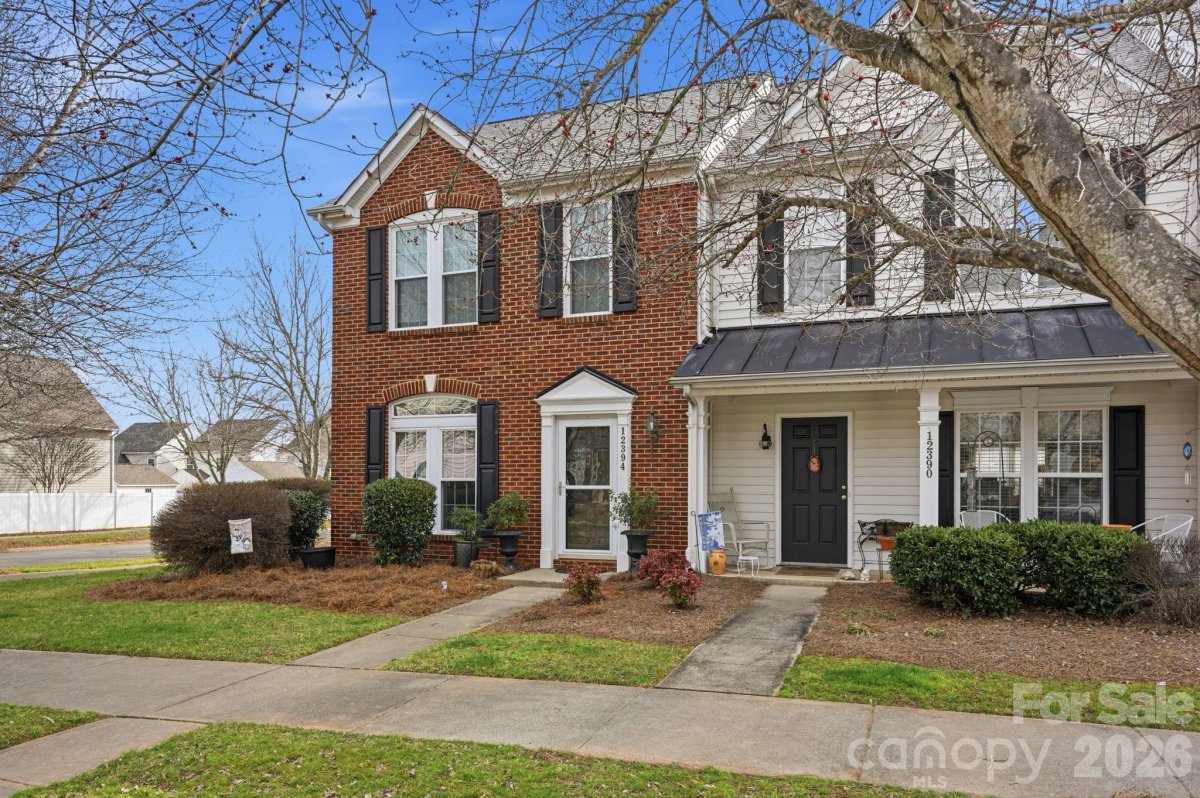12394 Swan Wings Place