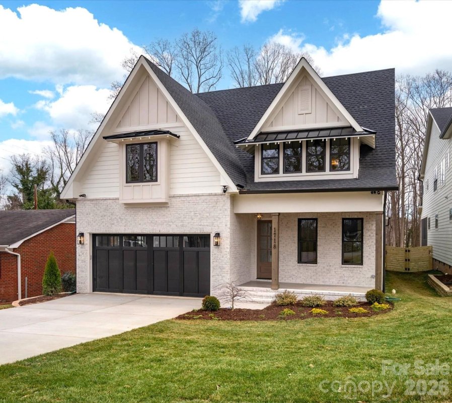 1718 Seifert Circle