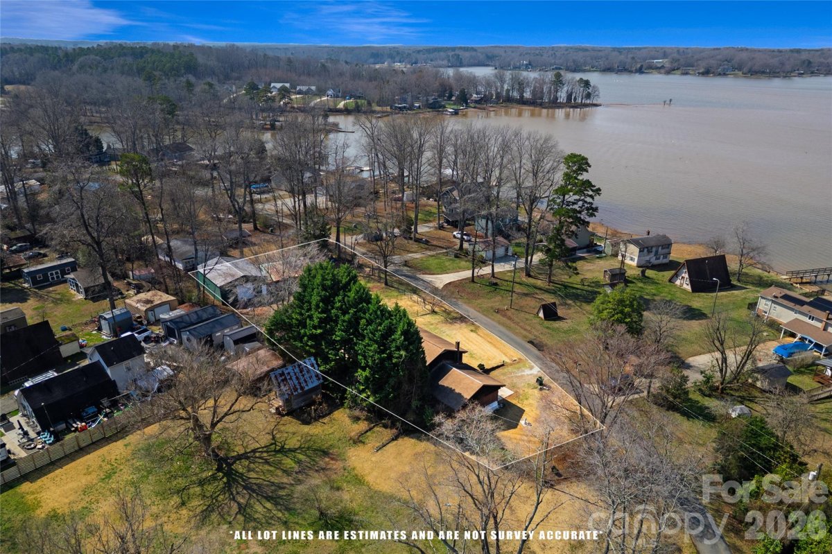 335 Yachtsman Drive