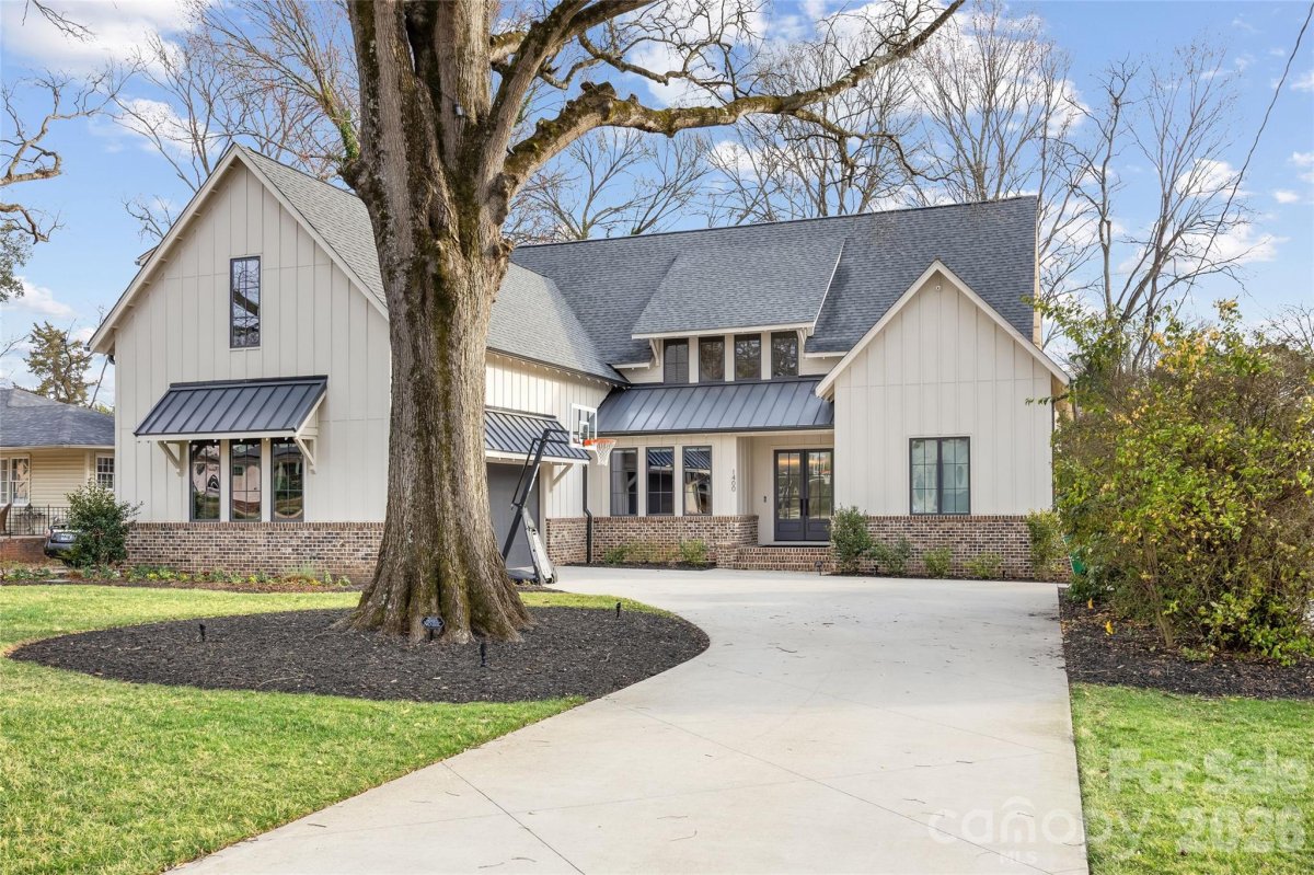 1400 Heather Lane
