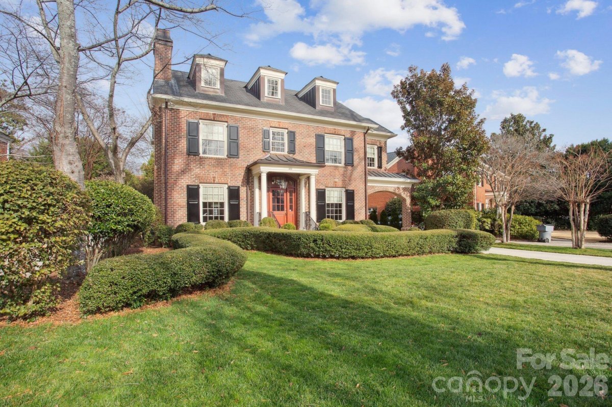 309 Hempstead Place