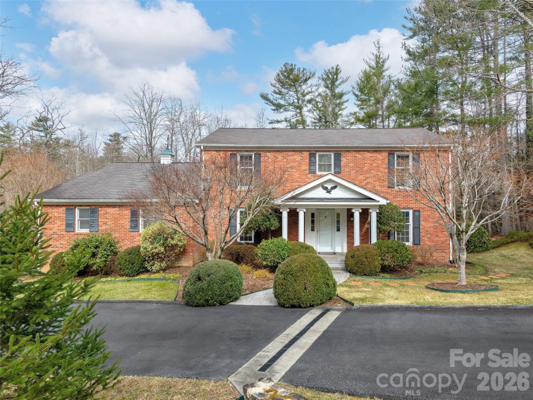110 Glengary Drive