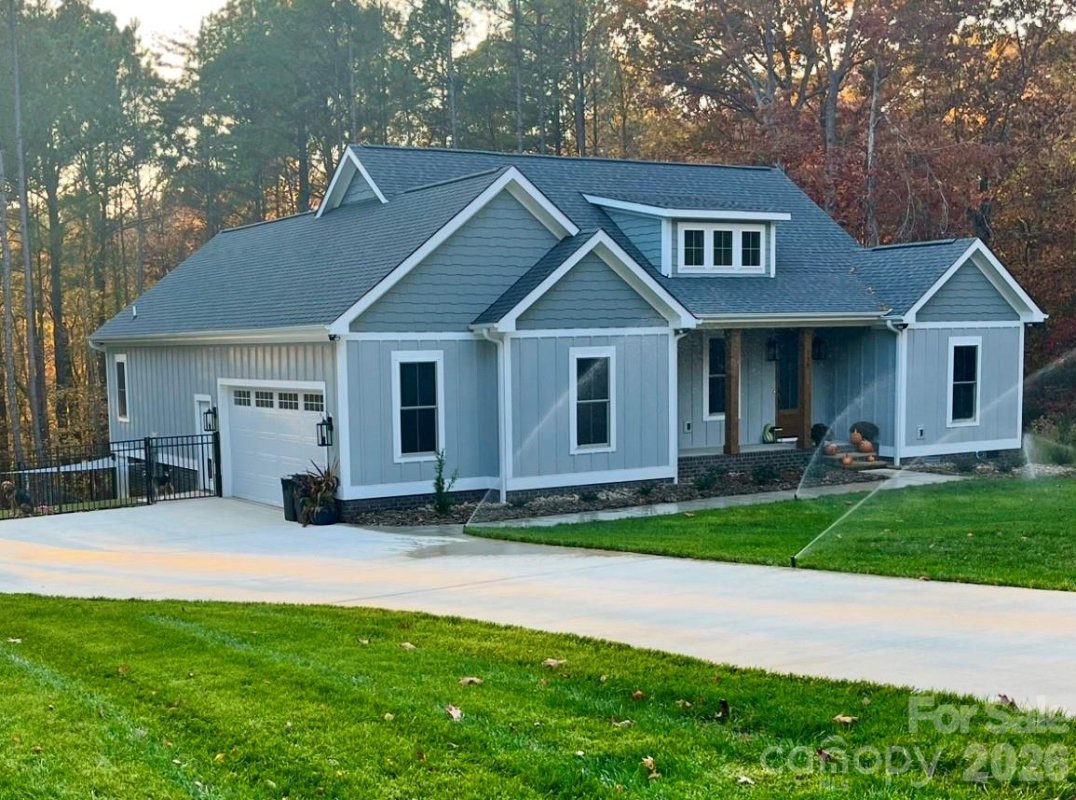 129 Water Oak Way