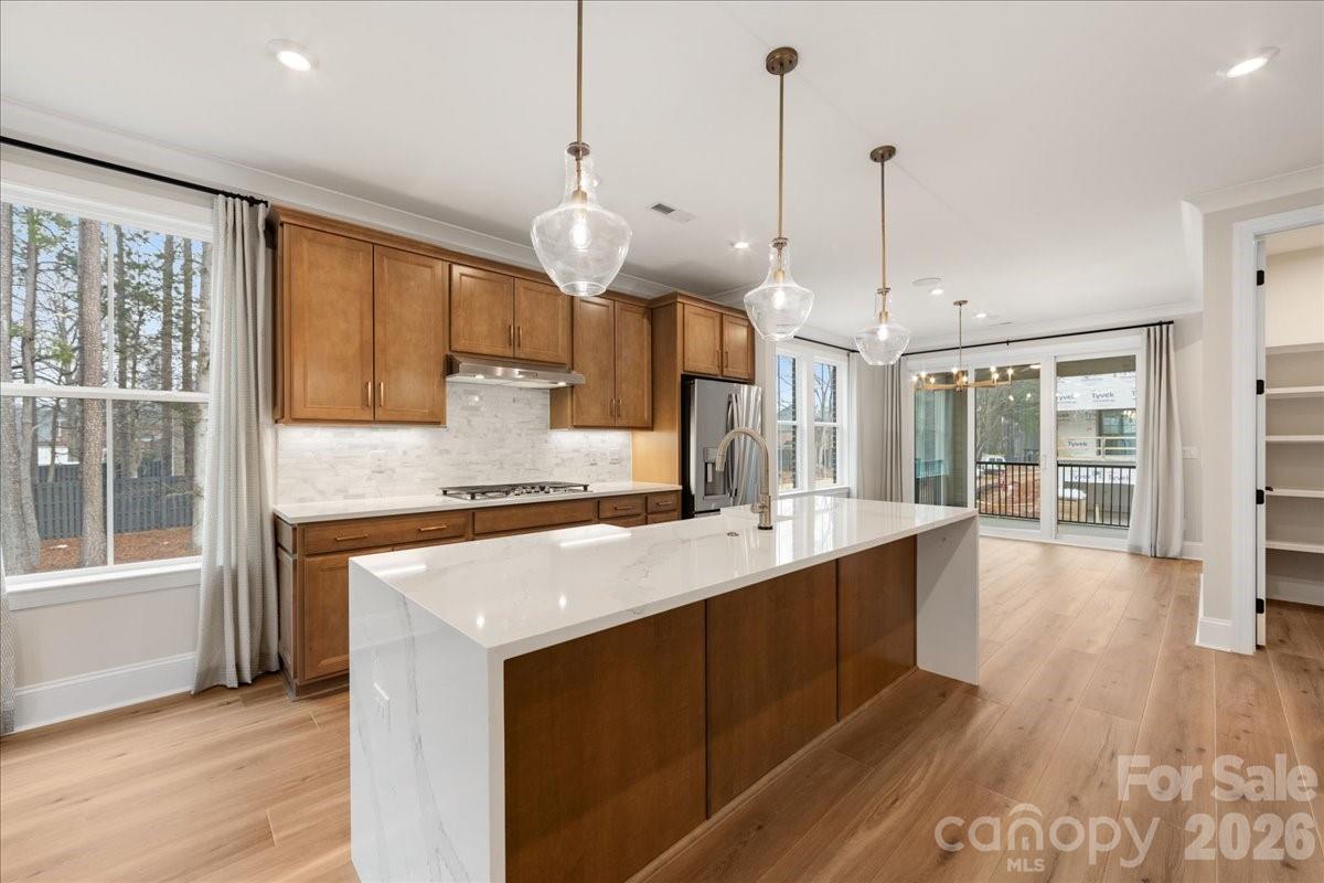 14014 Meera Lane