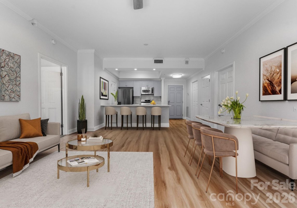 300 W 5th Street