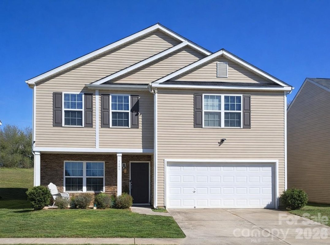 1800 Eastway Drive