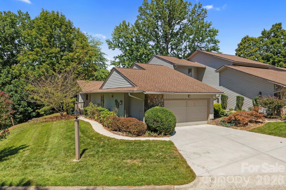 101 Deerlake Drive