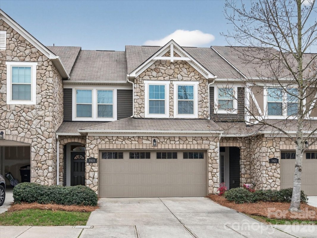 9419 Glenburn Lane