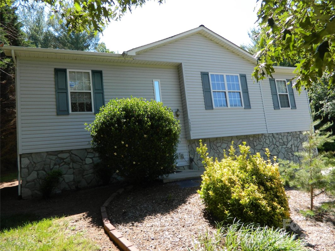 5320 Eider Lane