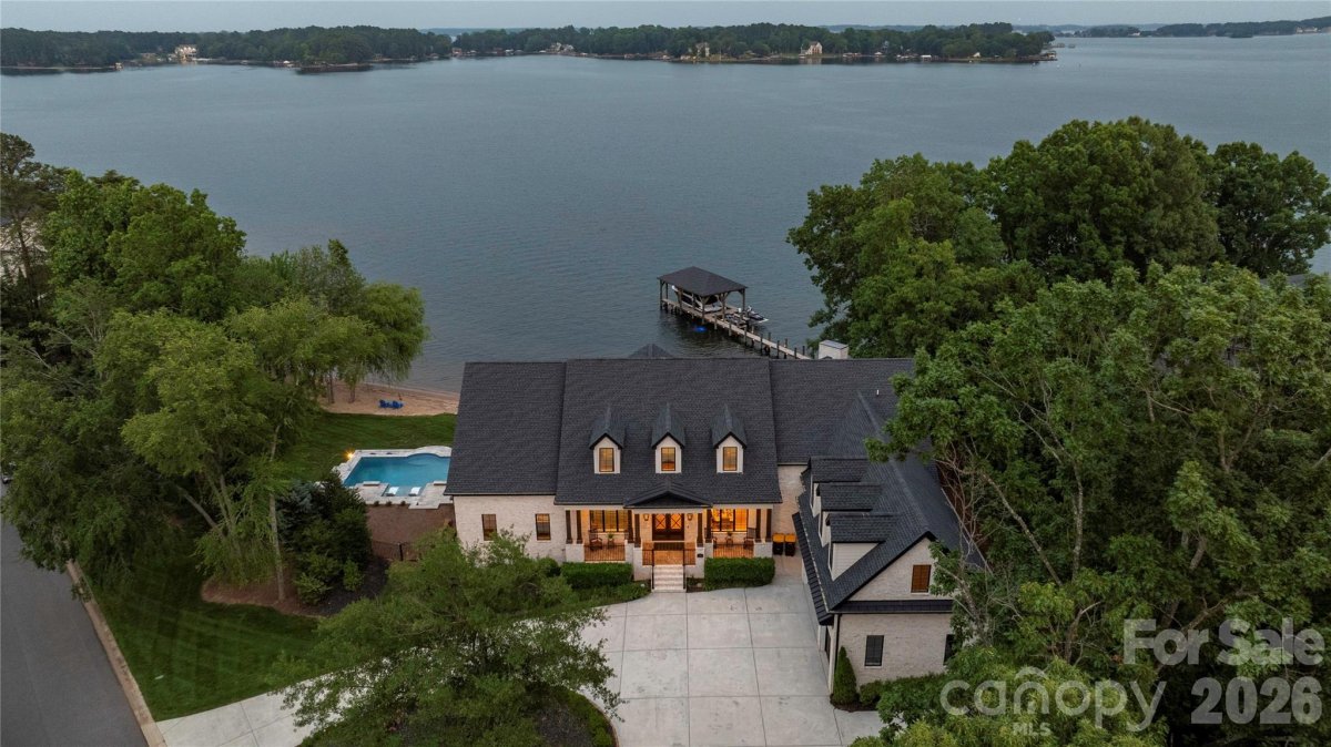 8170 Bay Pointe Drive