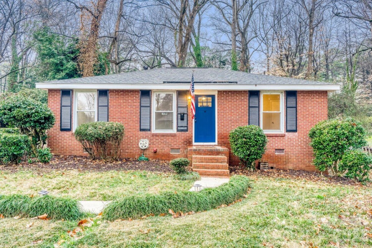 3728 Seaforth Drive