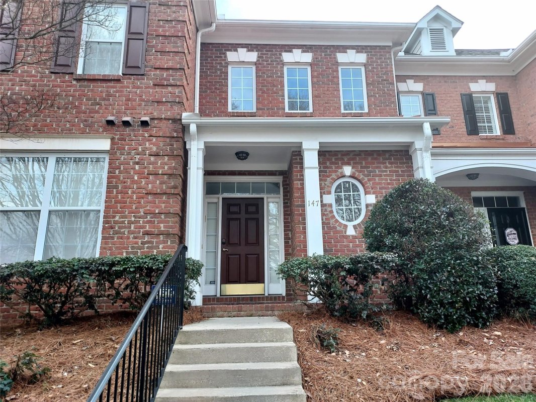 147 Mcleod Avenue
