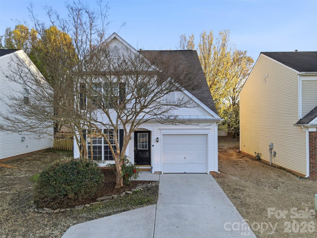 2443 Normancrest Court