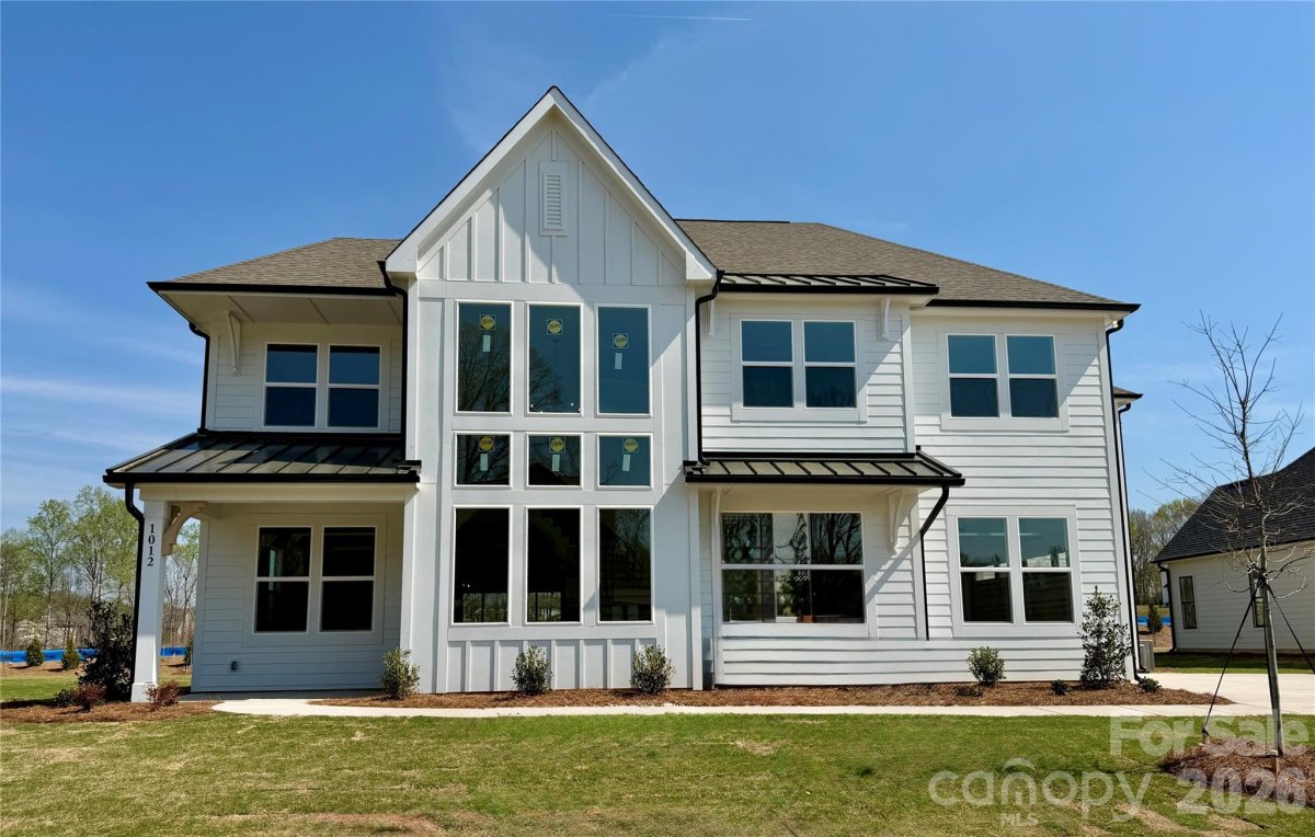 1012 Courtney Lane