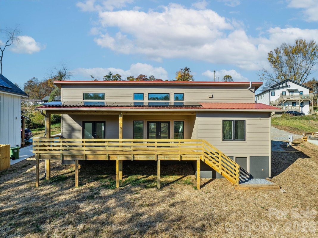 326 Emma Road