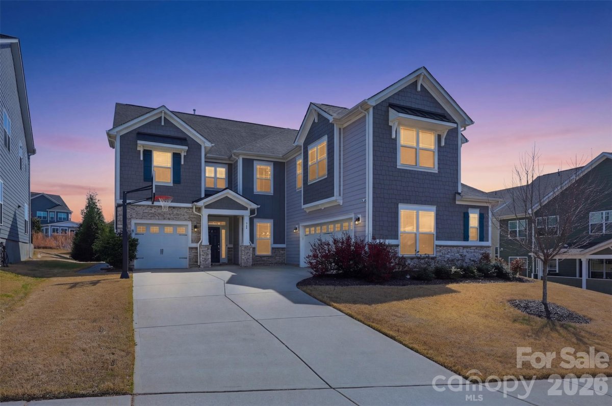 964 Bellegray Lane
