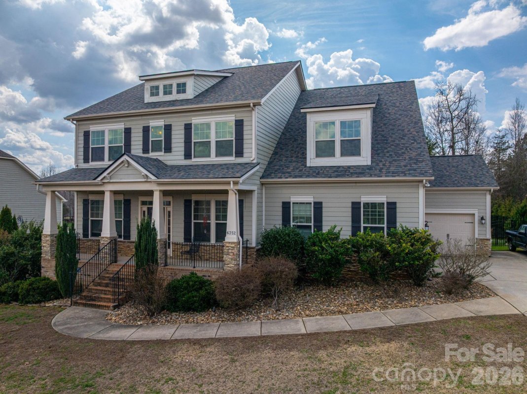 6352 Willow Farm Drive