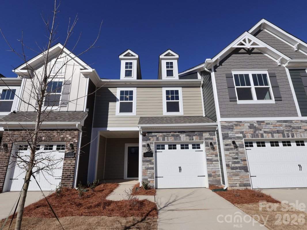 1152 Overbrook Place