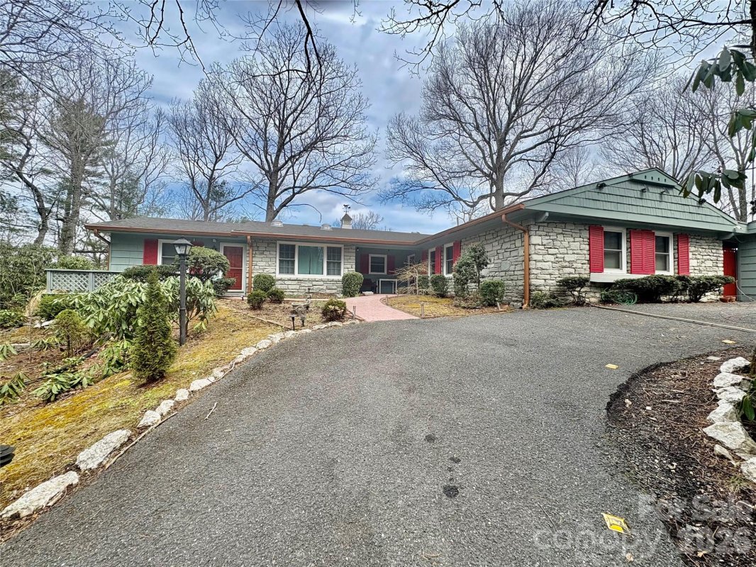 126 Ridgeview Road