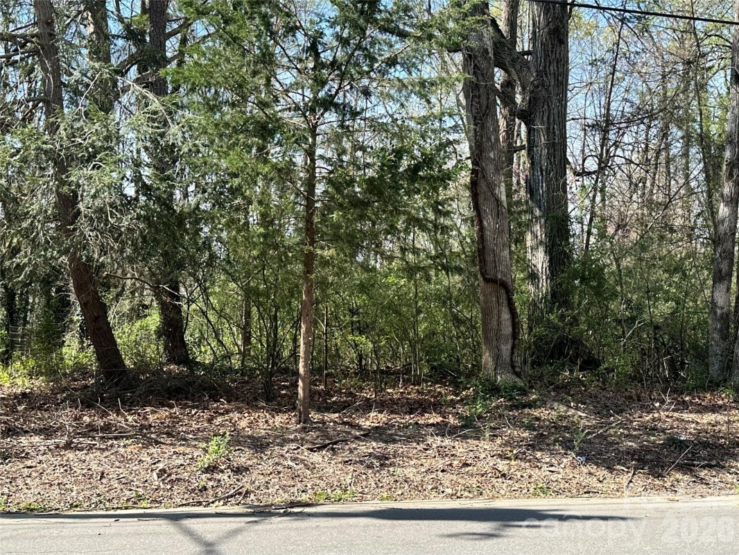 3824 Oakwood Road