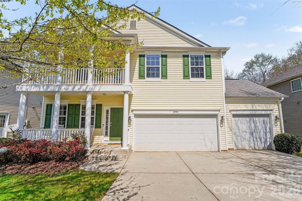 1392 Bottle Brush Lane