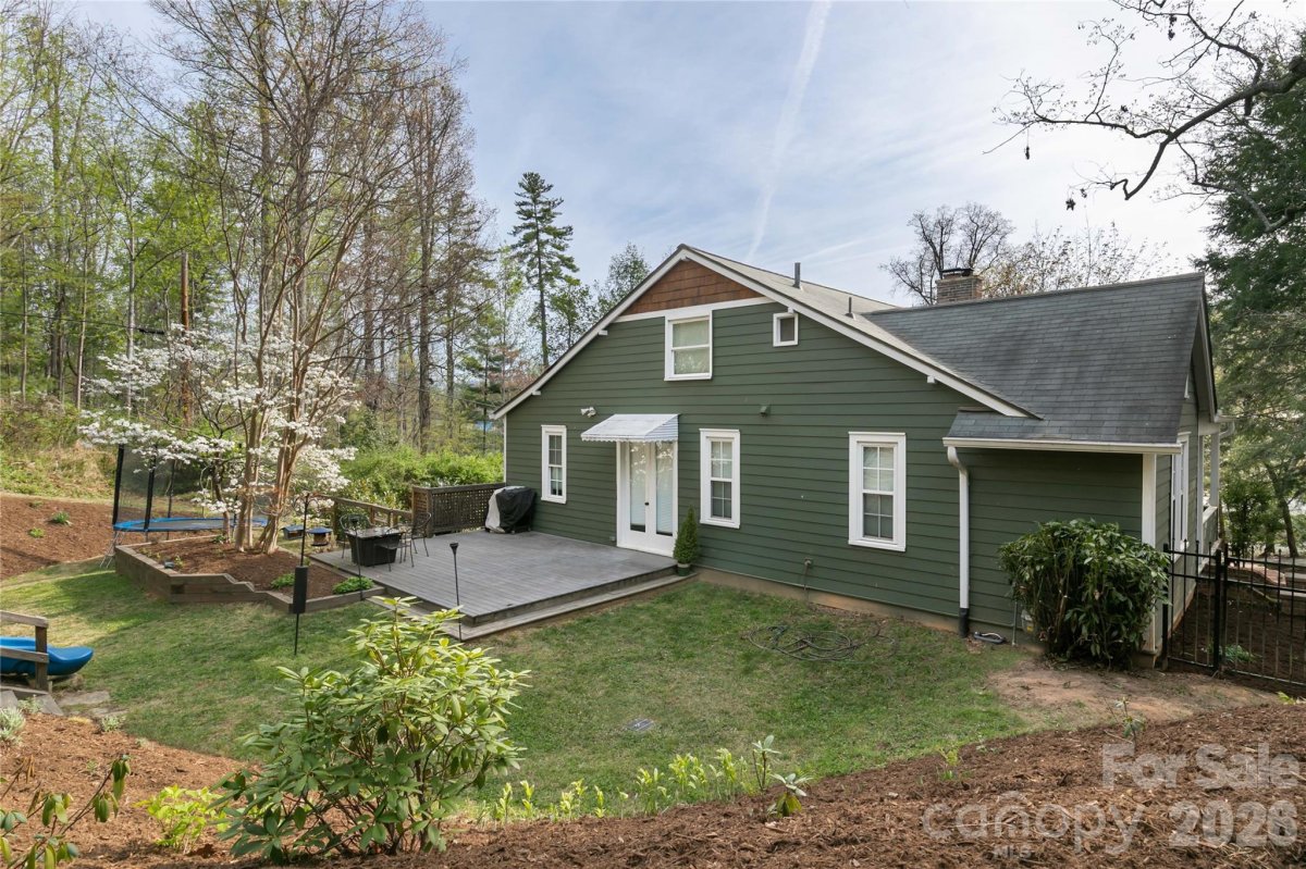 1 Ridgefield Place