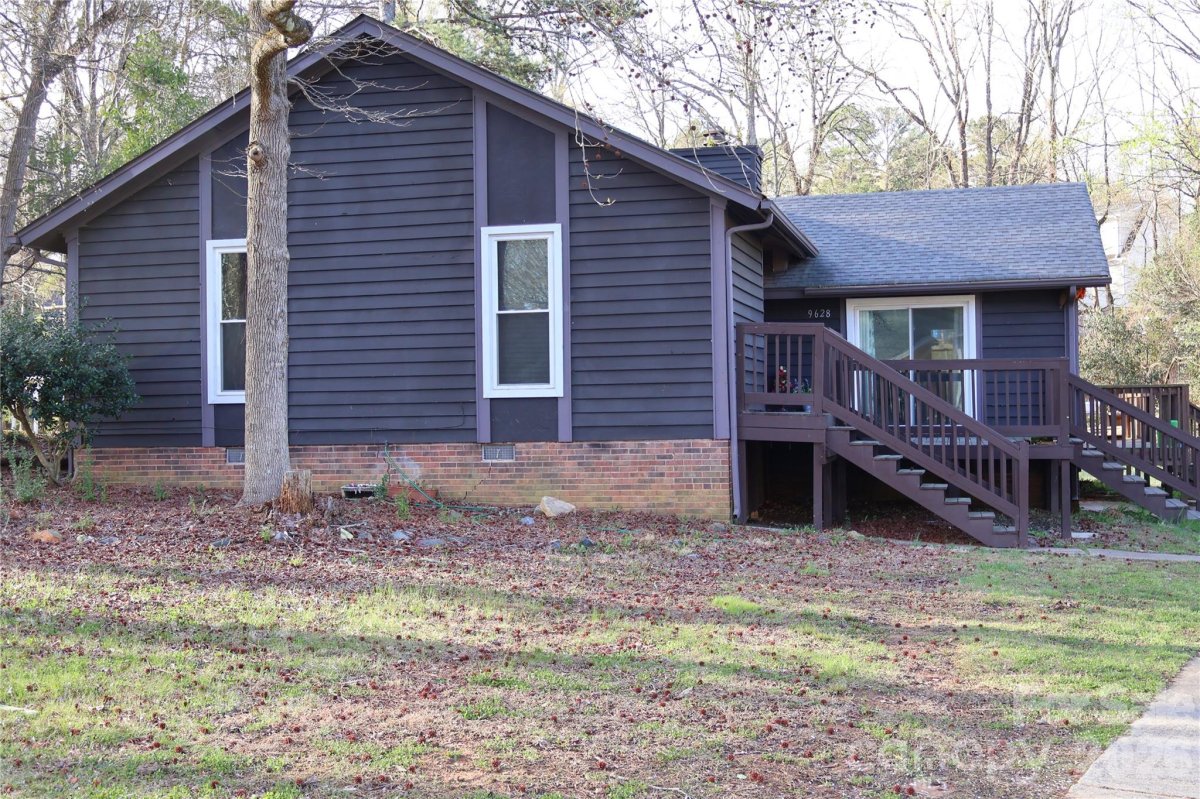 9628 Heartwood Lane