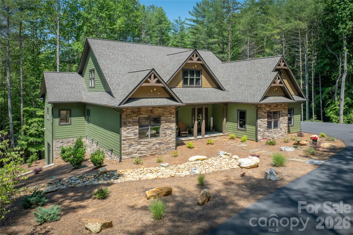 1003 Glory Drive