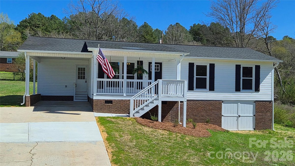 1220 Old Greenbriar Drive