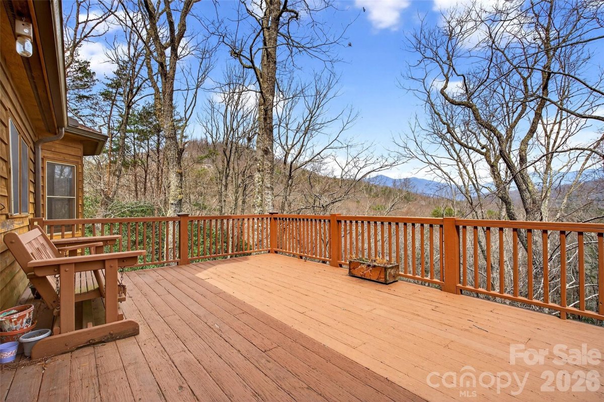 169 Hilltop Road