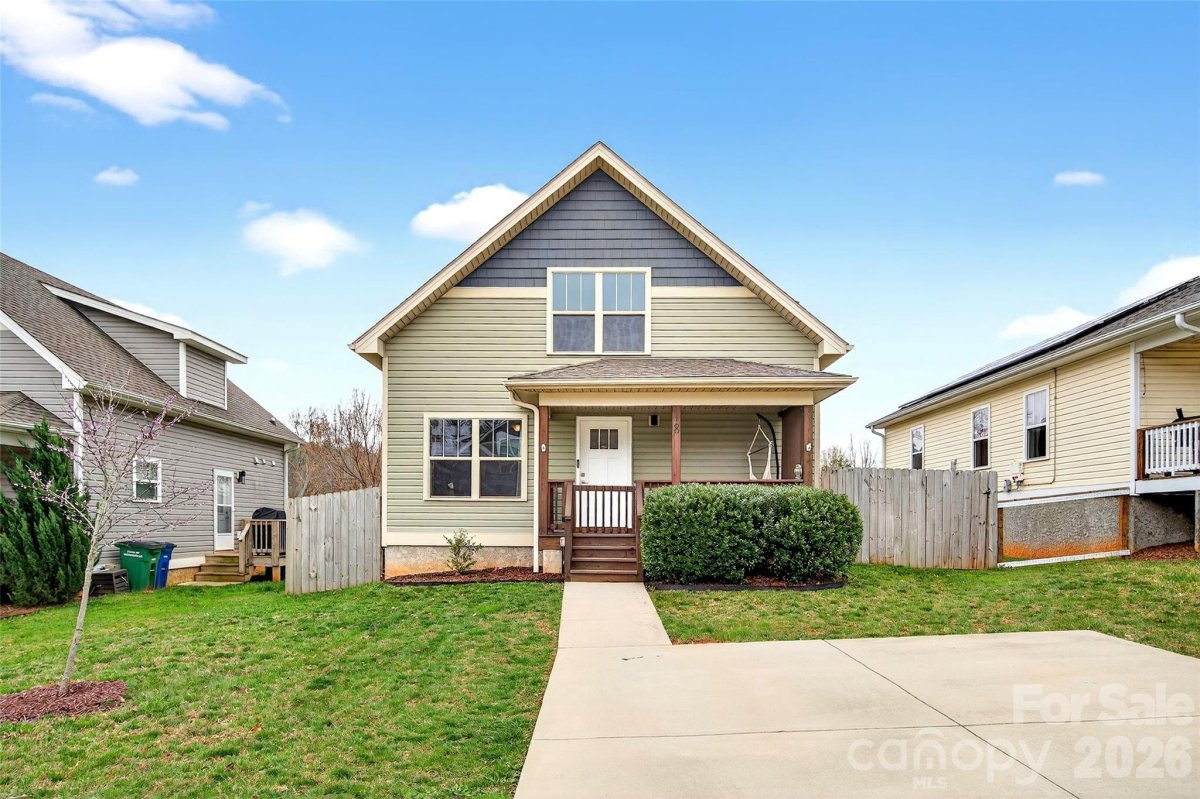 18 Yarrow Meadow Drive
