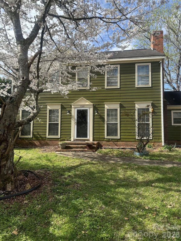 7309 Palmetto Court