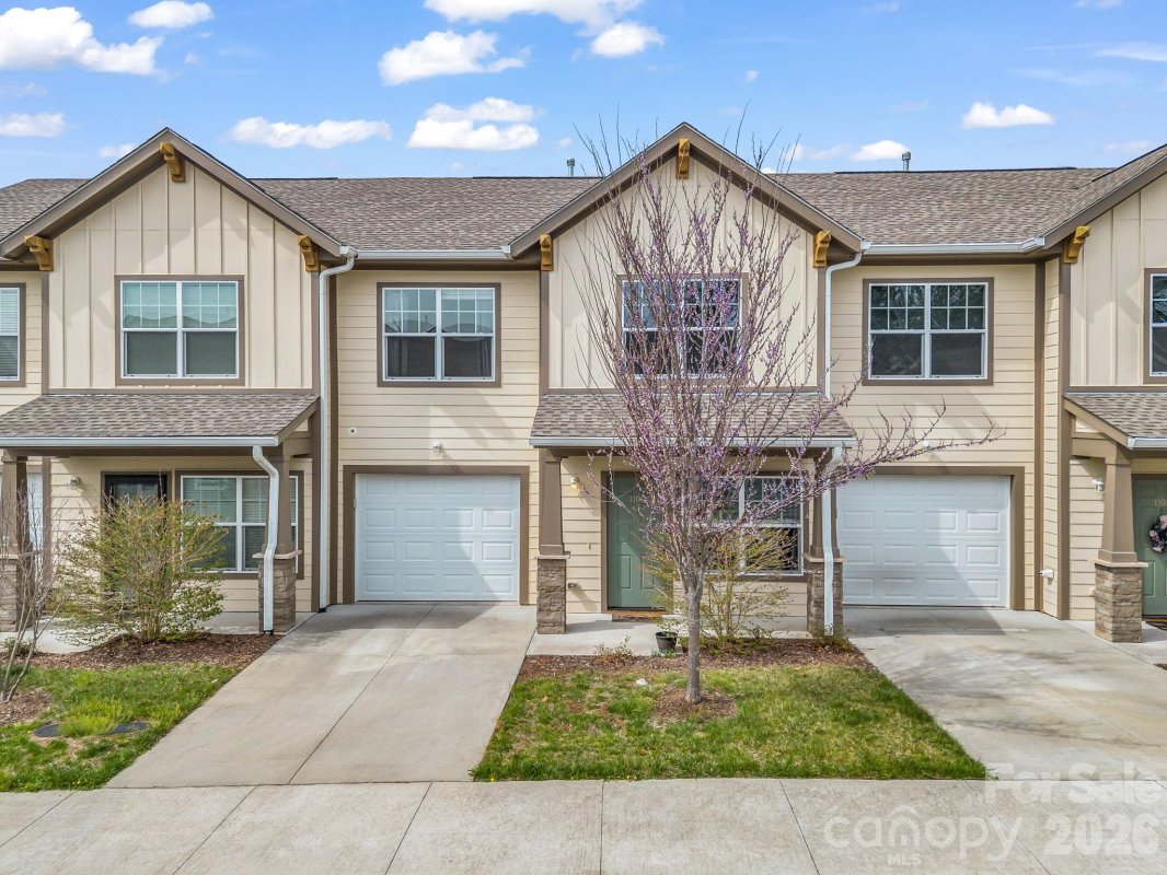 1106 Lynwood Forest Road