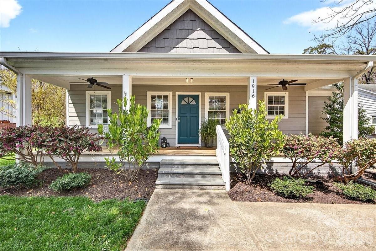 1916 Garibaldi Avenue