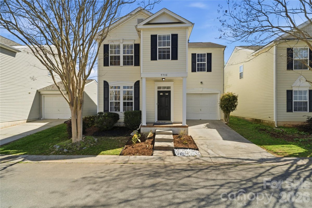 7712 Grapetree Court