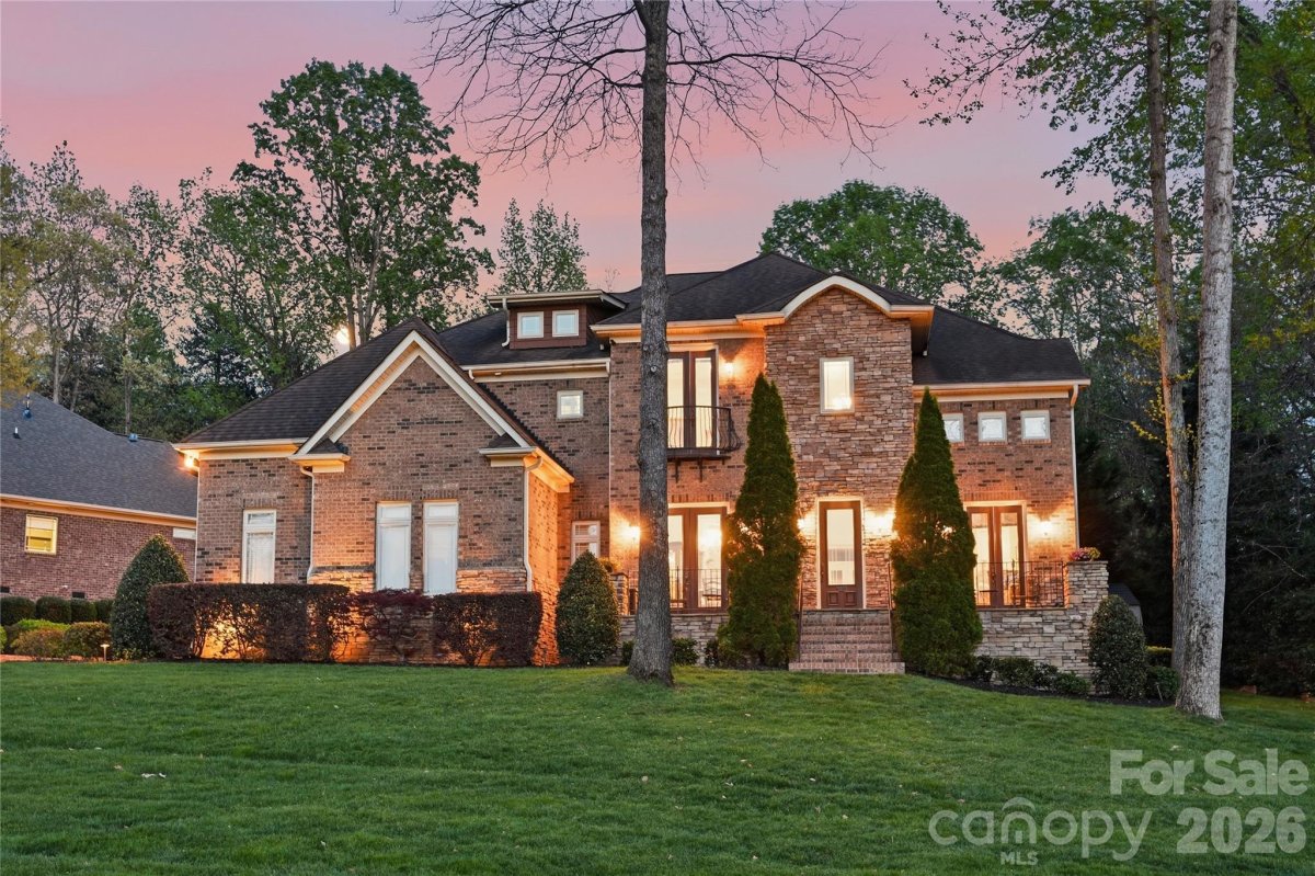 163 W Maranta Road