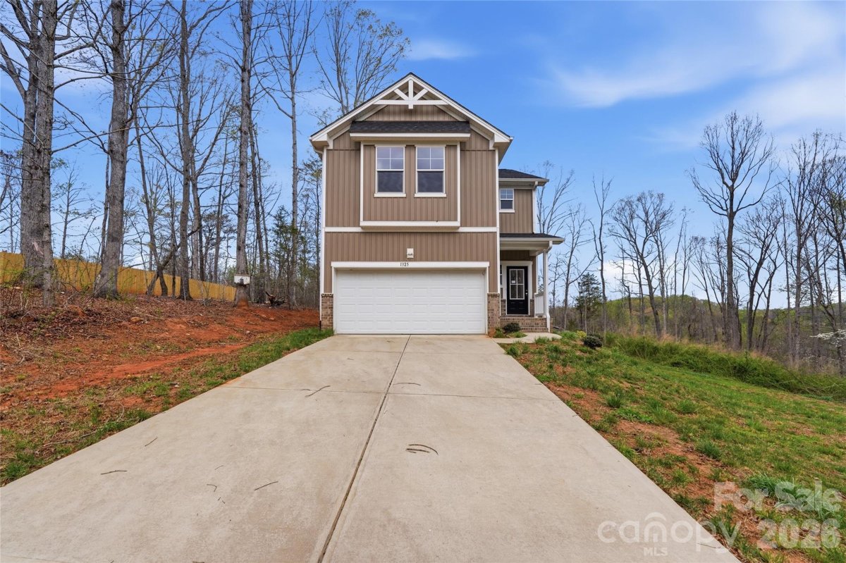 1325 Western Hills Lane