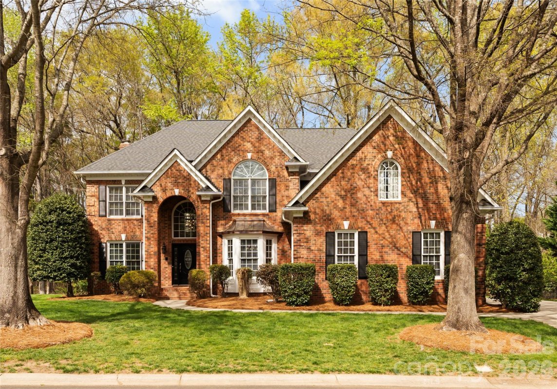 6612 Saunton Court