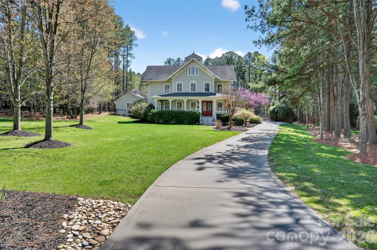 137 Brockton Lane