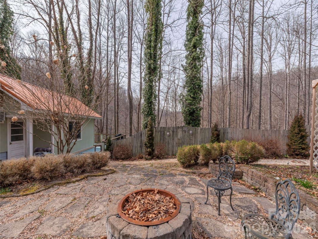 897 Dark Ridge Road