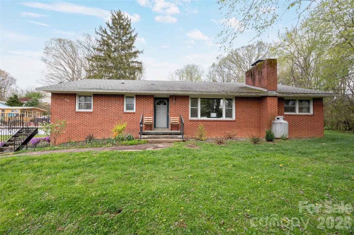 19 Wentworth Avenue