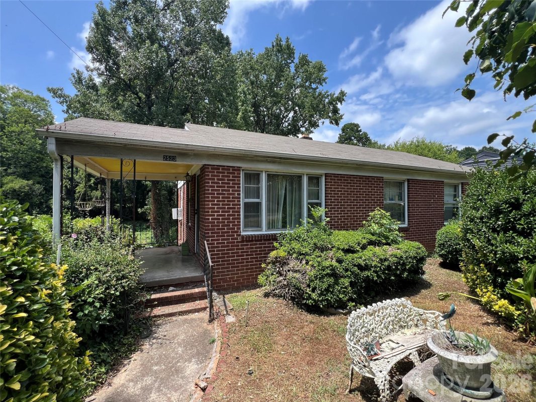 2523 Druid Hills Way