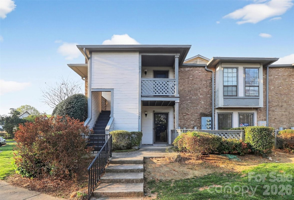 5862 Harris Grove Lane