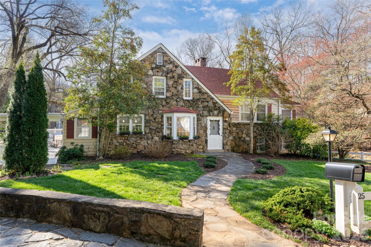 25 Blackwood Road