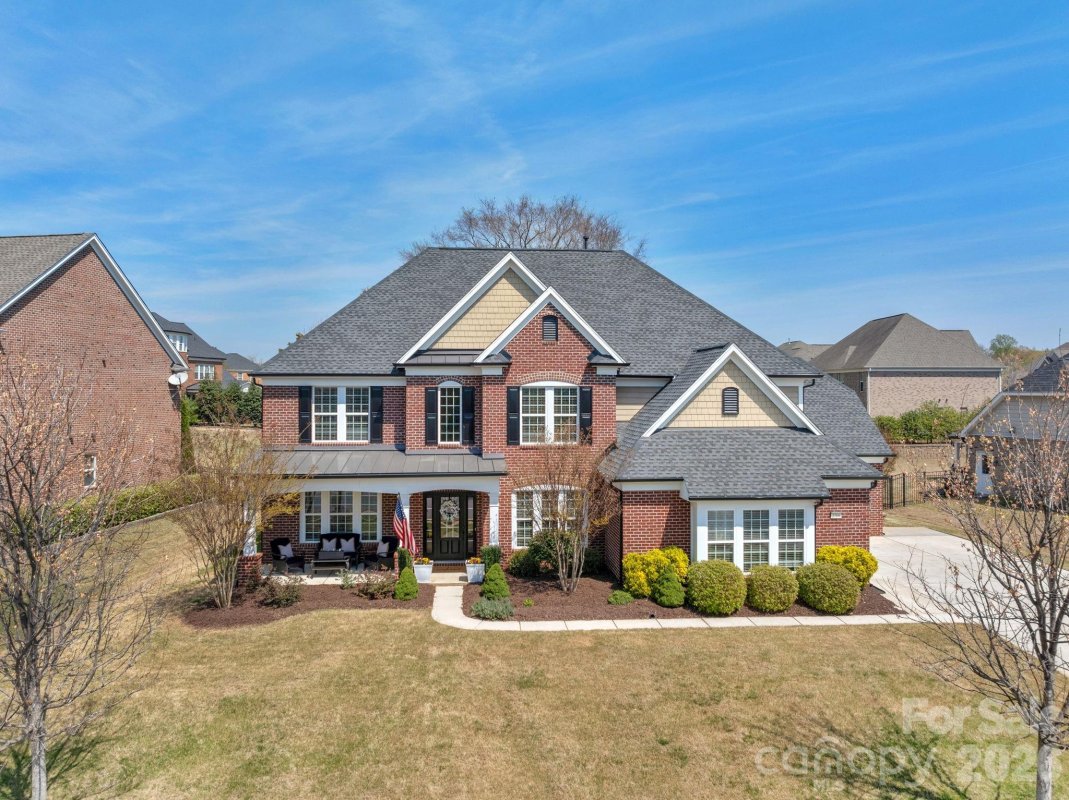 2709 Creek Manor Drive